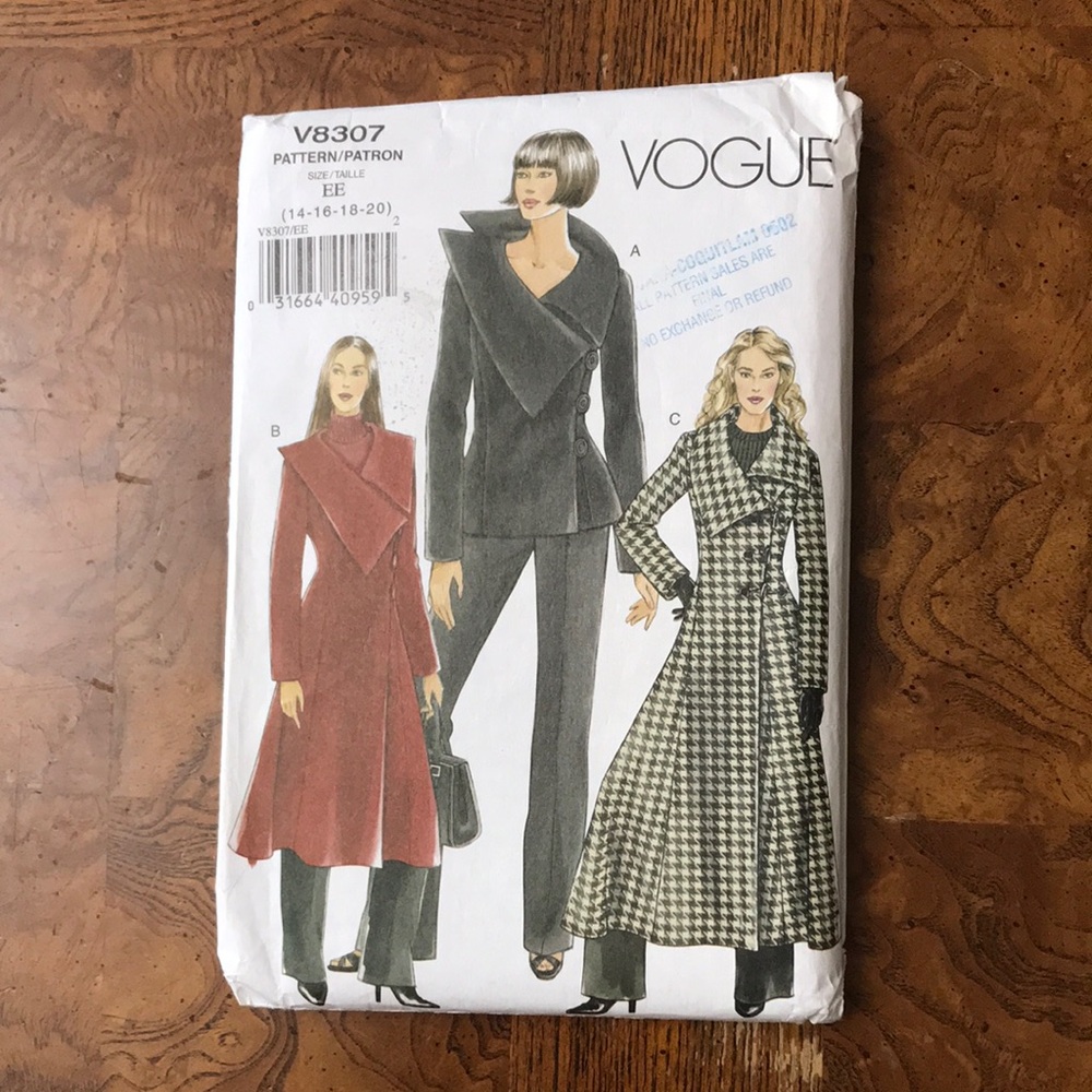 NEW Vogue V8307 Misses Jacket and Coat Sewing Pattern UNCUT Size 14 16 18 20